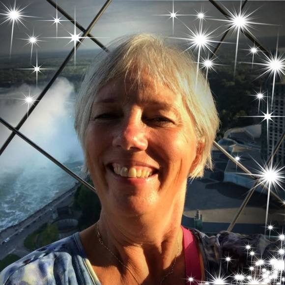 Meet your Posher, Colleen - Picture 1 of 1